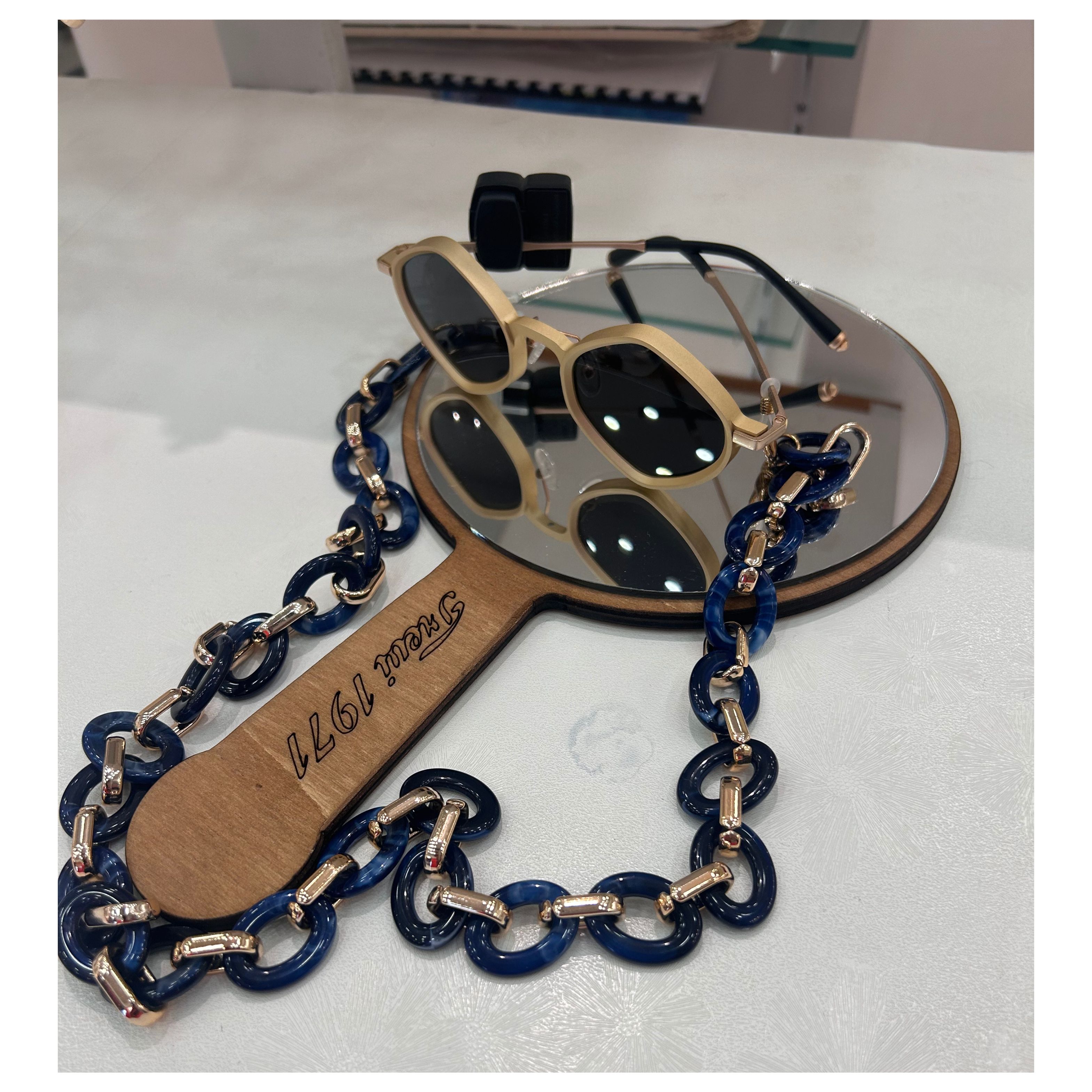 London Leziff set with matching chain